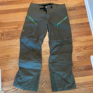 Men’s Arcteryx ski pants